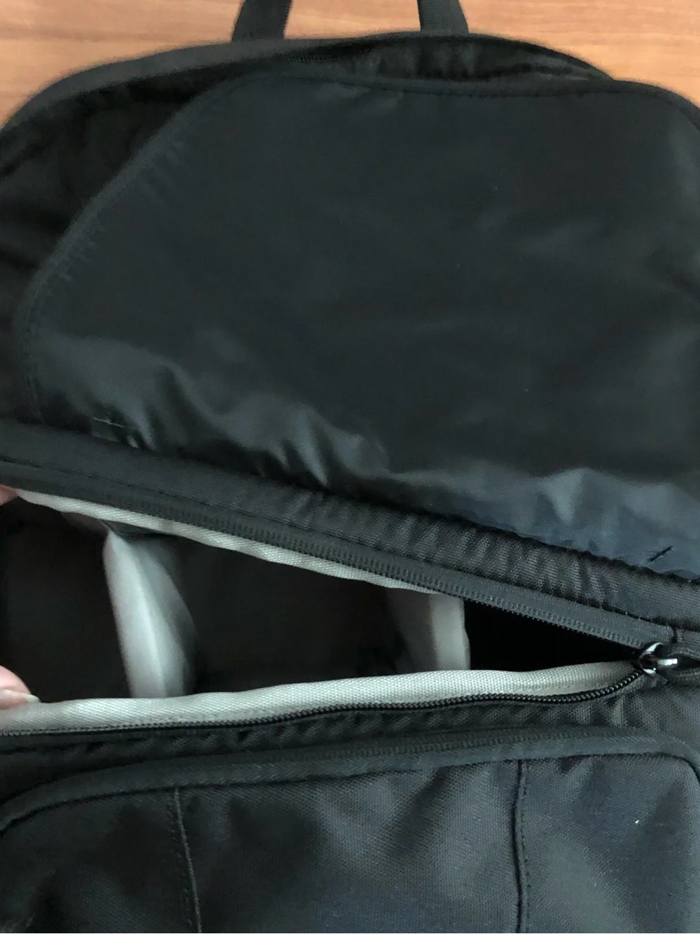 Fastpack 350 Black Camera/Laptop Backpack